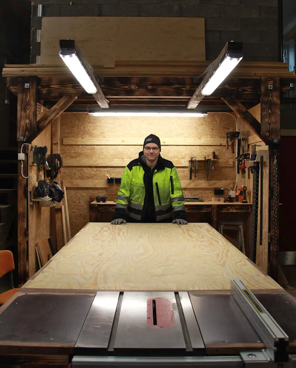 Riku in the workshop - full size